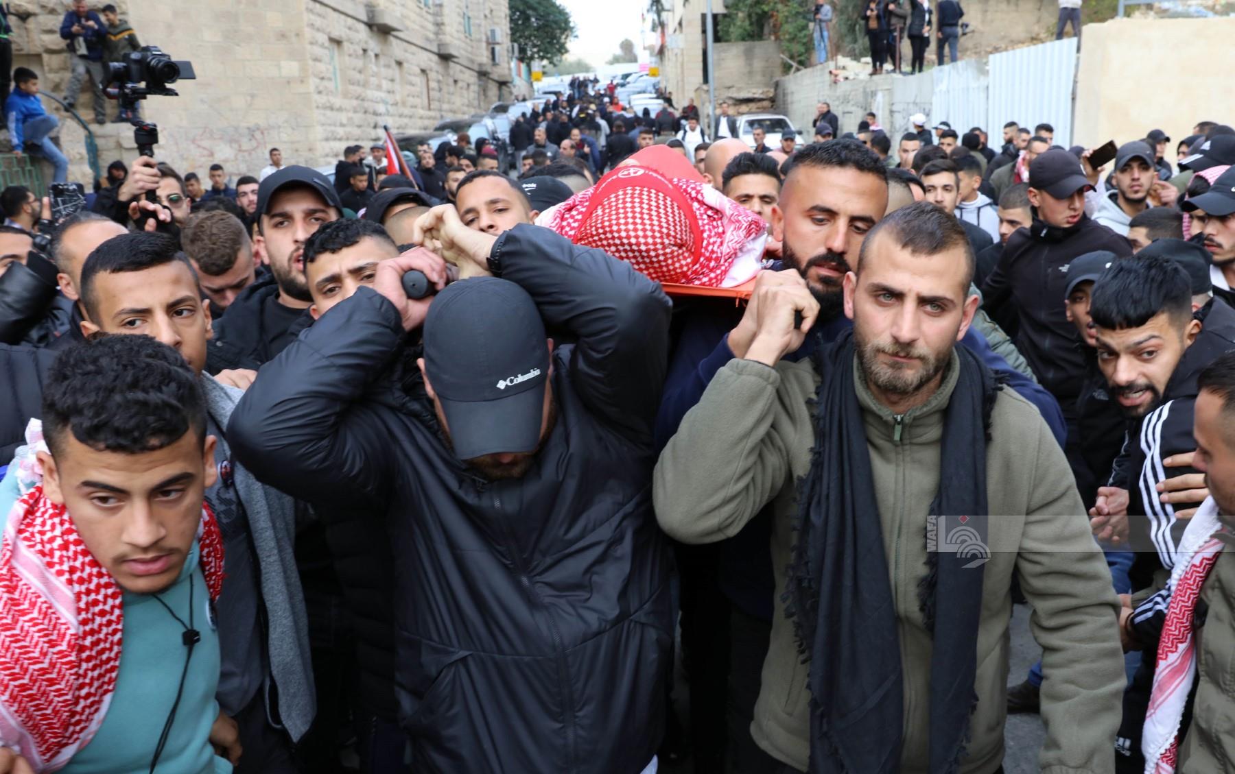 جانب من تشييع جثمان الشهيد الطفل عمرو الخمور (14 عاما) (عدسة: أحمد مزهر/وفا)